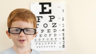 Çocuklarda Gözlük Kullanımına Dikkat