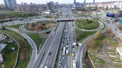 İBB'nin Yol Çalışması Nedeniyle Kilitlenen Trafik Havadan Görüntülendi