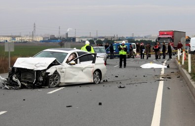 Lüleburgaz'da iki otomobil çarpıştı: 2 ölü, 2 yaralı