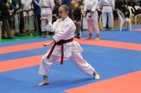 Türkiye Karate Şampiyonası Kuşadası'nda Başladı