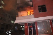 YAŞLI ÇİFT - Apartmanda Çıkan Yangında Kurtarma Operasyonu
