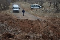Diyarbakır'da Saldırı Sonrası 3.5 Metre Derinliğinde Çukur Açıldı Haberi