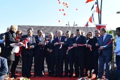 Kılıçdaroğlu İzmir'de Açılış Yaptı