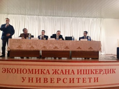 Kırgızistan Ekonomi Ve Girişimcilik Üniversitesinde 'Hoca Ahmet Yesevi'yi Anlamak' Paneli