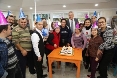 Mezitli Down Cafe Birinci Yaşını Kutladı