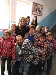 Türkiye'nin En Küçük İlçesindeki Çocukları Mutlu Ettiler