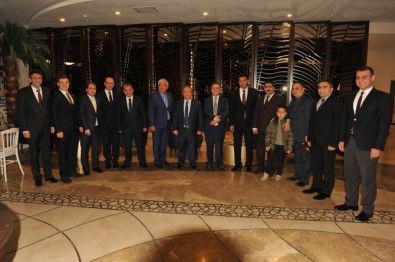 Vali'den Görev Yerleri Değişen Bürokratlara Veda Yemeği