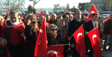 İstanbul'da teröre lanet yürüyüşü