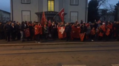 İsviçre'deki Türkler Terörü Lanetledi