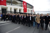 MEHMET BÜLENT KARATAŞ - Beşikteş'ta MHP'li Gruptan Teröre Lanet Yürüyüşü