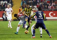 Fenerbahçe'ye Zirve Yolunda Darbe
