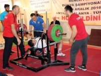 HALTER ŞAMPİYONASI - Görme Engelli Sporculardan 14 Madalya
