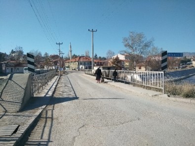 Hisarcık'ta Yeni Köprü İhalesi Yapıldı