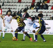 İlk Yarıdan 'Gol' Sesi Çıkmadı