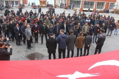 RTEÜ'de Öğrenciler İstanbul Beşiktaş'taki Terör Saldırısını Lanetledi