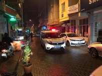 Bar'da Bıçaklı Kavga Açıklaması 1'İ Polis 3 Yaralı