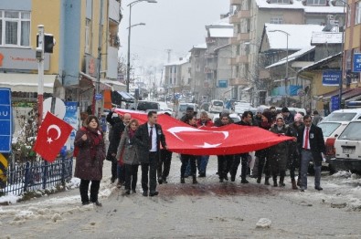 Beşiktaş'daki Terör Saldırısı Pınarbaşı'nda Protesto Edildi