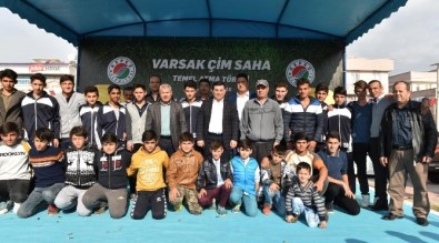 Kepez Belediyesi'nden Çim Futbol Sahası