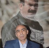 EMRULLAH CIN - Sırtını Terörist Başının Posterine Dayayan HDP'li Başkan Gözaltında