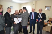MUSTAFA ADıGÜZEL - 86 Yaşındaki Kore Gazisine Madalyası Takdim Edildi