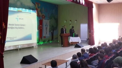 Bitlis'te Öğrencilere Meslek Tanıtımı Yapıldı