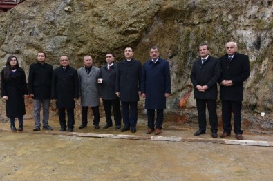 Vali Toprak Ve Beraberindeki Heyet İspendere İçmelerini Gezdi