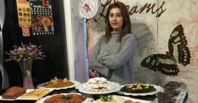 'Yılbaşı İçin Şimdiden Yarım Ton Ev Yapımı Yaprak Sarma Siparişi Aldık'