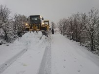 Adıyaman'da 34 Köyün Yol Açma Çalışmaları Devam Ediyor