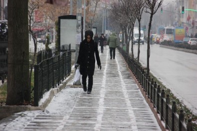 Edirne'de Kar Yağışı Başladı