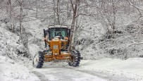 Giresun'da Kar Etkili Oldu Açıklaması 377 Köy Yolu Ulaşıma Kapandı Haberi