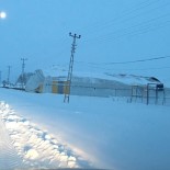 DÜZKıŞLA - Hasköy'de Halı Saha Çöktü