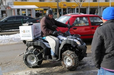 Niğde Belediyesi Karla Mücadeleye ATV İle Devam Ediyor