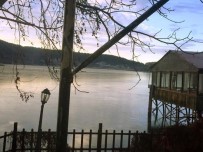 BIRGI - İzmir'deki O Göl Eksi 18 Derecede Buz Tuttu