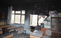 ÇARıKLAR - Okulda Yangın Paniği