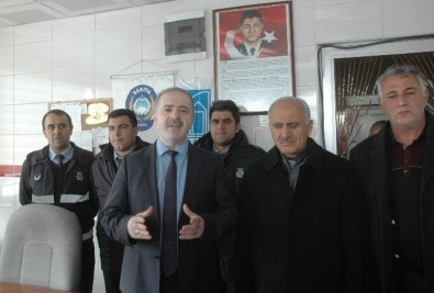 Şehit Ömer Halisdemir'in İsmi Tuşba'da Yaşatılıyor