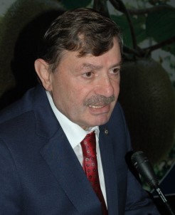 'Türk Çayına İthal Çaydan Çok Kaçak Çay Darbe Vuruyor'