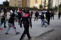 UYUŞTURUCU OPERASYONU - Antalya'da Polis, Çocuklarla Top Oynadı