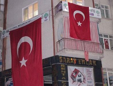 Kırşehir'de HDP binasına operasyon