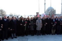 AYŞENUR BAHÇEKAPıLı - AK Parti İstanbul Milletvekilleri Şehitler Tepesi'nde Dua Etti
