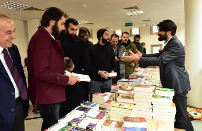 'Diriliş Ertuğrul' Ekibi Kitap Şenliğinde