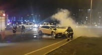 Diyarbakır'da Kaza Yapan LPG'li Otomobil Alev Aldı Açıklaması 2 Yaralı