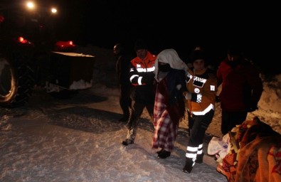 Kardan Mahsur Kalan Hamile Kadın 5 Saatlik Çalışmayla Kurtarıldı