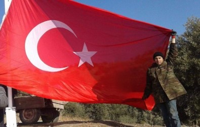 İncirliova'da Ballı Kaya'ya Türk Bayrağı Dikildi