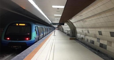 Metroda Elektrik Arızası Açıklaması Seferler Durdu