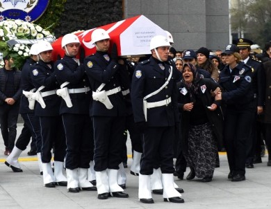 Şehit Polis Numan Şeref Datlı İçin Emniyet Müdürlüğü'nde Tören Düzenlendi