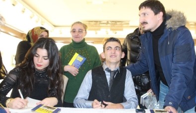 Bir Parmakla Hayata Tutunan Erdinç'ten 'Azmin Zaferi'