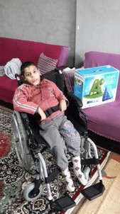Büyükşehir'den Engellilere Tekerlekli Sandalye Ve Yatak Yardımı