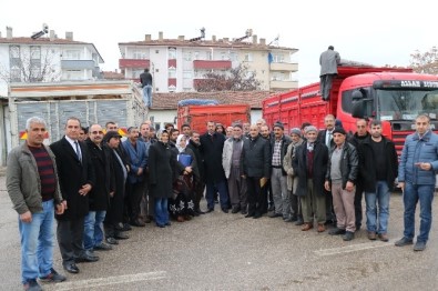 Elazığ'da Damızlık Boğa Dağıtımı Yapıldı