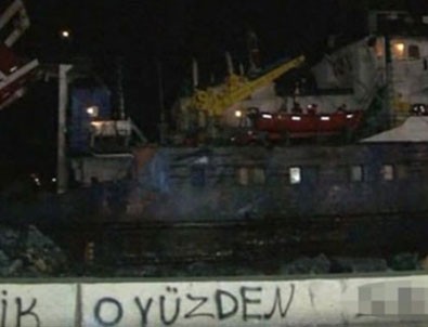 İstanbul'da Rus gemisi karaya oturdu!
