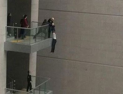 İstanbul Adalet Sarayı'nda intihar girişimi